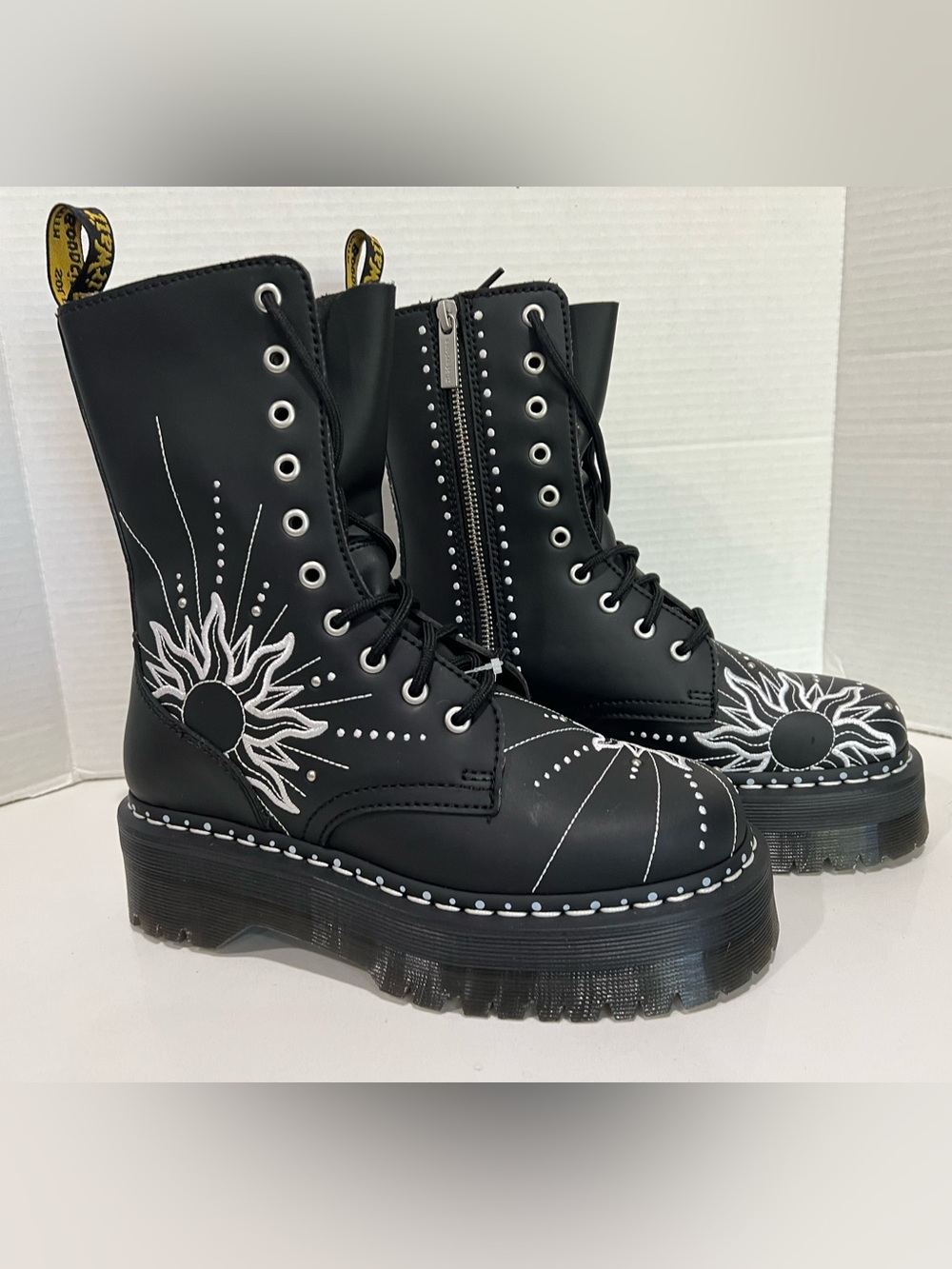 Dr. Martens Jadon Hi Solar Flare Platform
 Women Size 10